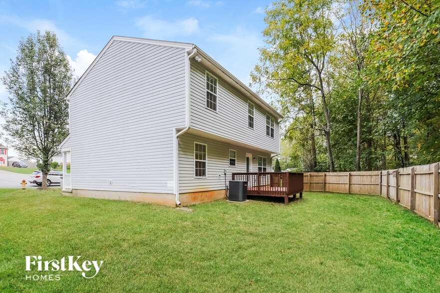 Building Photo - 120 Wheaton Crest Ct