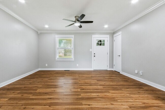 Building Photo - 4301 Richardson Dr NW