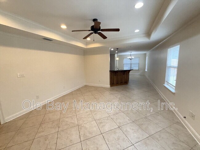 Building Photo - 18 Breydon Ct