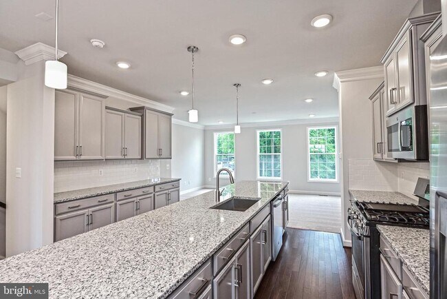 Building Photo - 4404 Fair Lakes Ct