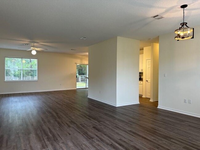 Building Photo - 31 White Heron Dr