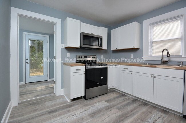 Building Photo - 216 N Guthrie Ave