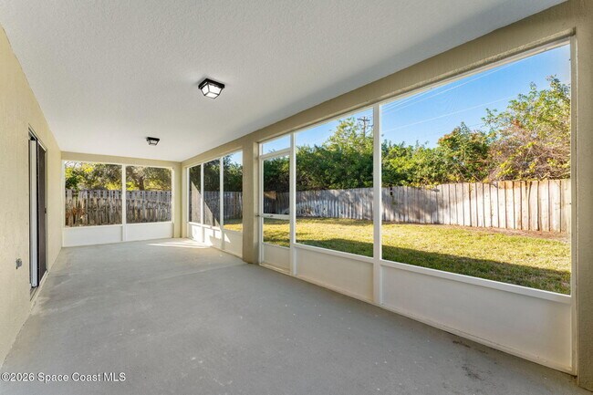 Building Photo - 4426 Four Lakes Dr