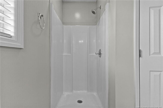 Building Photo - 1323 Shoshone Pl