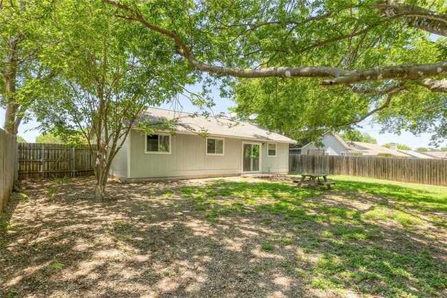 Building Photo - 16213 Malden Dr