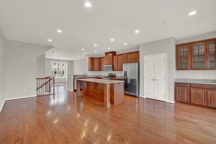 Building Photo - 1269 Elderslie Ln