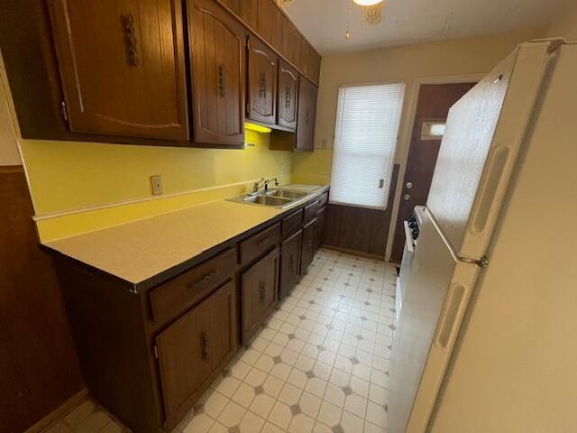 Building Photo - 2039 Ewald Cir