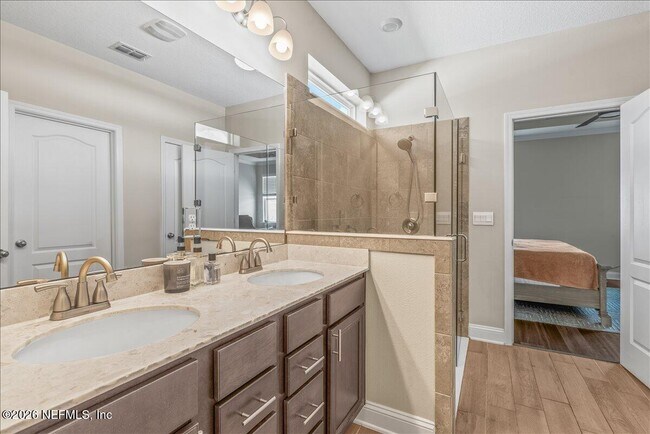 Building Photo - 162 Creekmore Dr