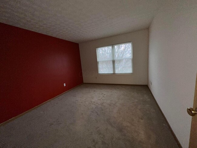 Building Photo - 135 Saratoga St