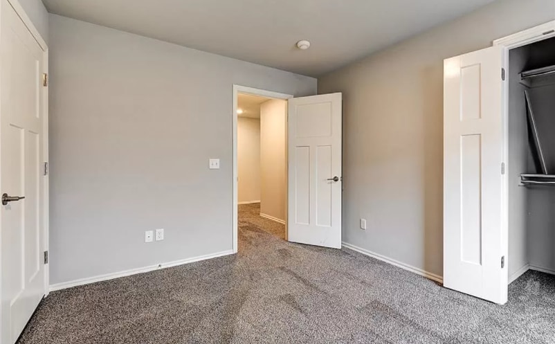 Building Photo - 8811 SW 45th St