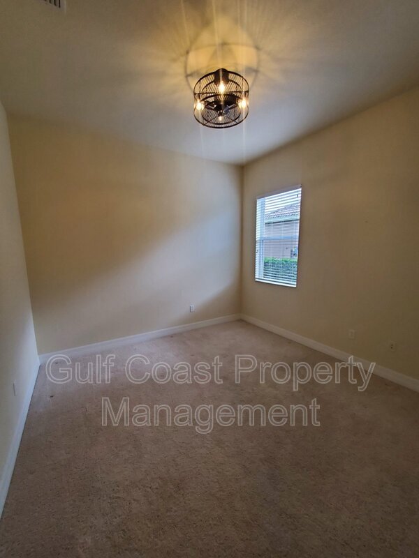 Building Photo - 8911 River Preserve Dr
