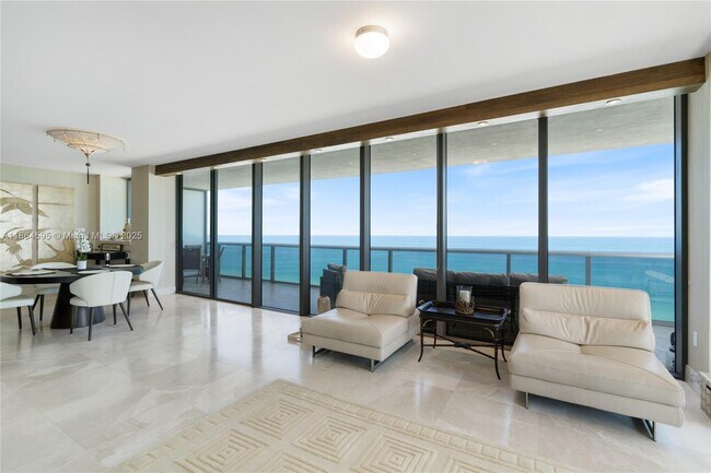 Building Photo - 5875 Collins Ave