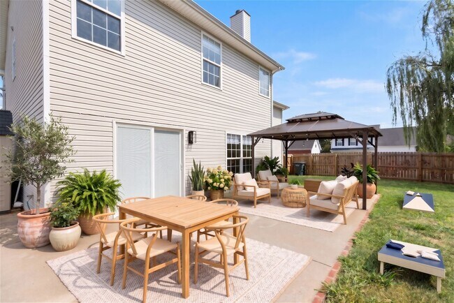 Building Photo - 2150 Blake Dr