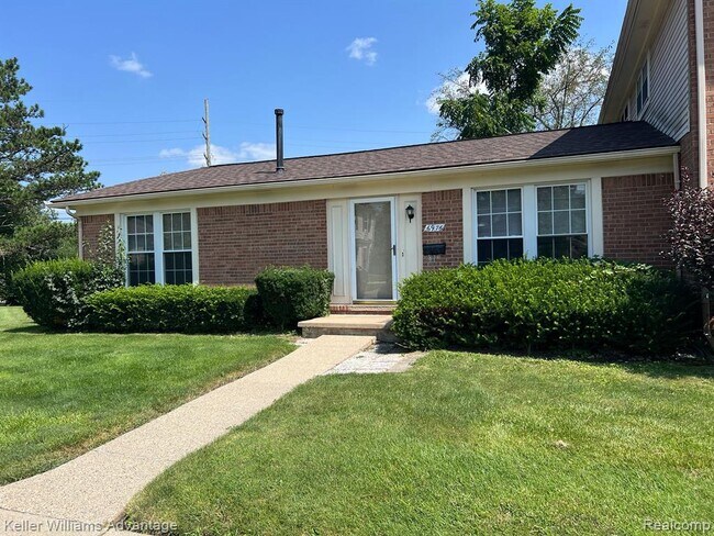 Building Photo - 6976 Harvard Ln