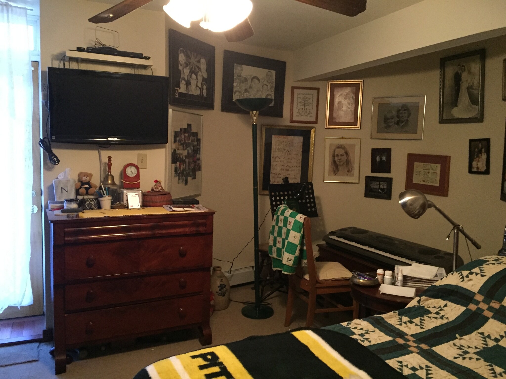 2nd view, turret bedroom - 6344 Aurelia St