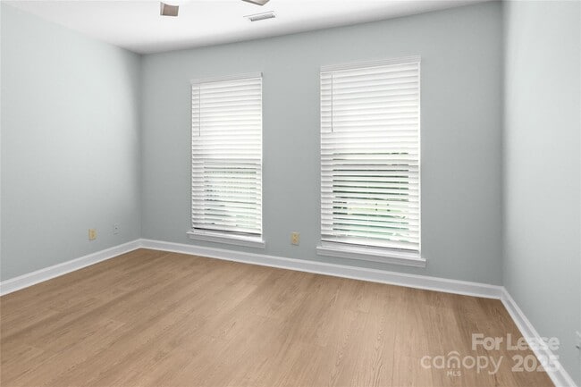 Building Photo - 18663 Vineyard Point Ln