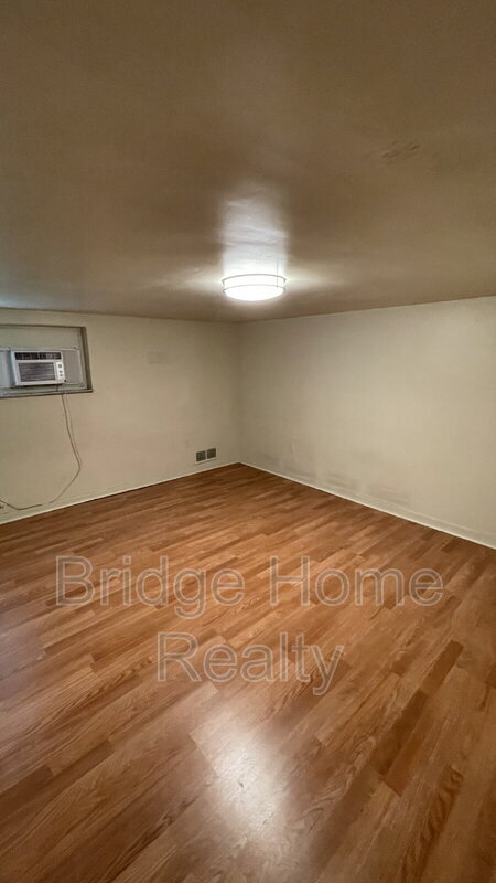 Building Photo - 3141 Beechwood Blvd