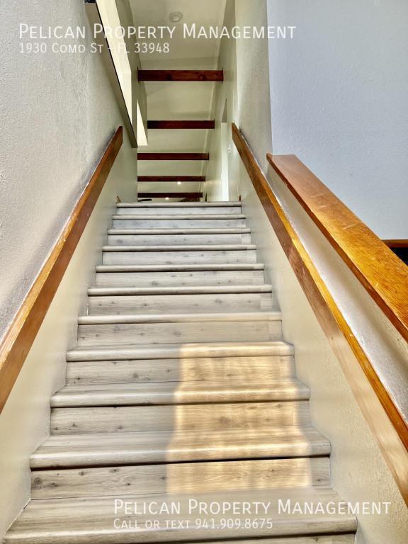 Building Photo - 1930 Como St