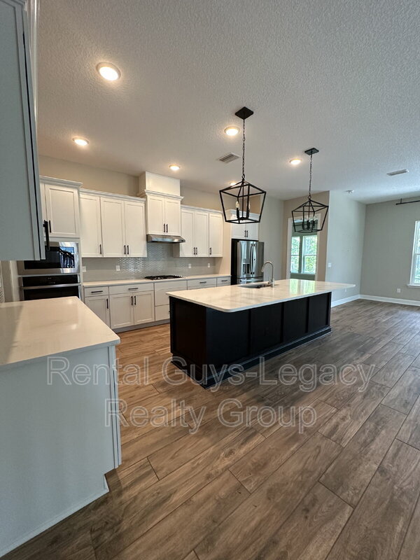 Building Photo - 813 Crosswater Lake Dr