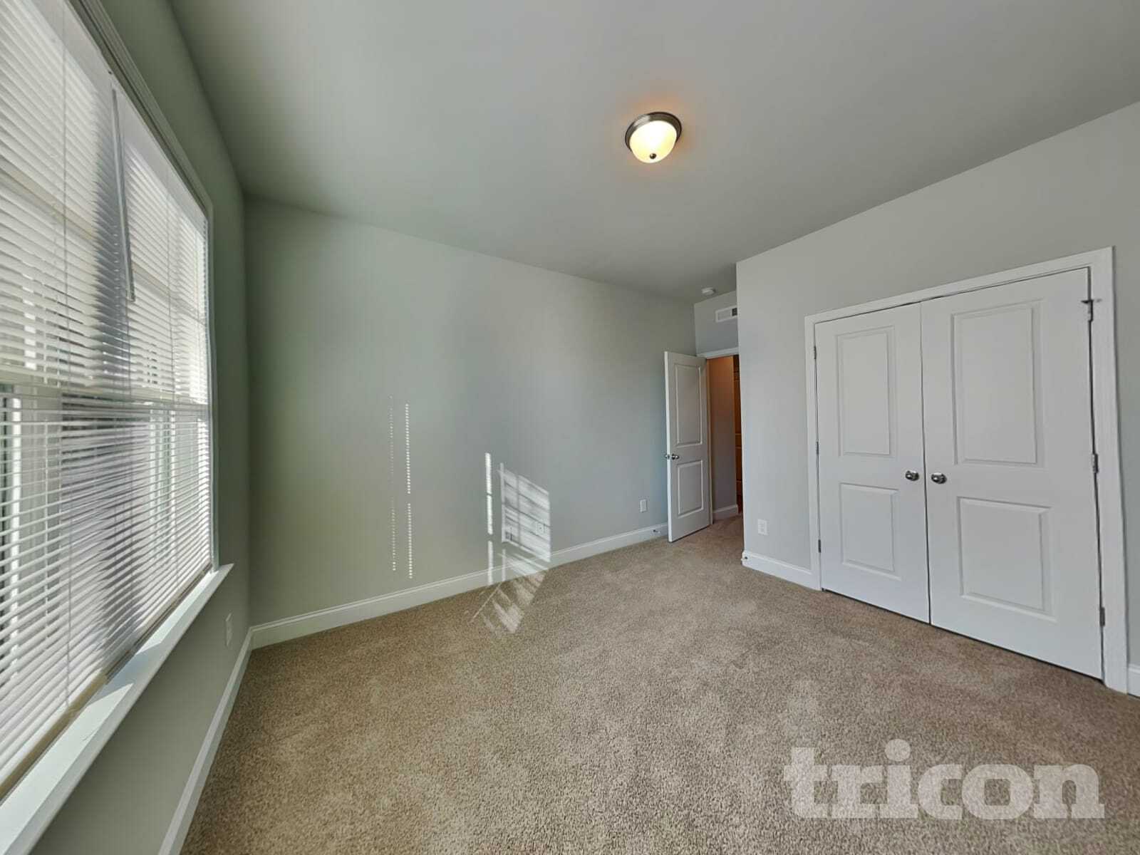 Building Photo - 165 Lynnridge Dr