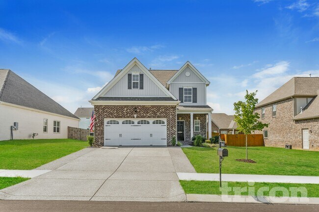 Building Photo - 1013 Wickshire Dr