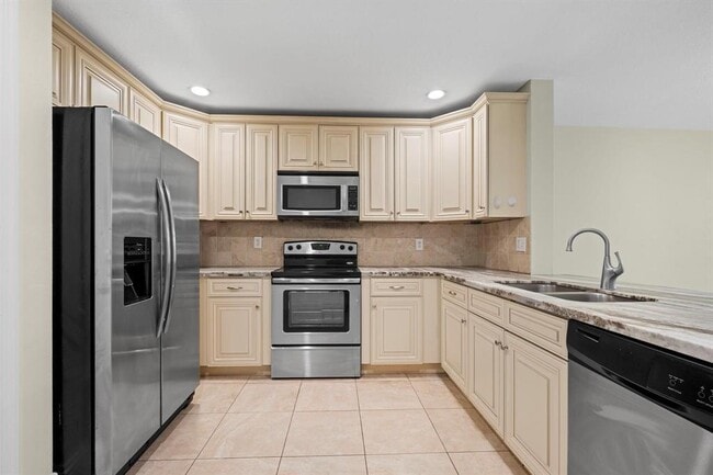 Building Photo - 3057 NW 103rd Ln