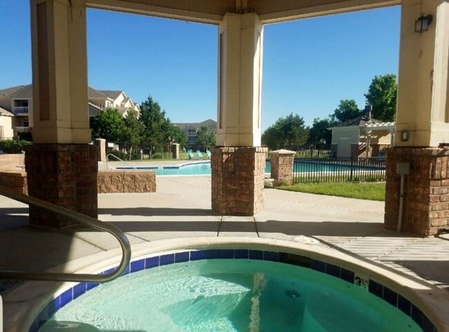 Building Photo - 1 bed 1 bath w/ near DIA! $500 MOVE IN SPECIAL