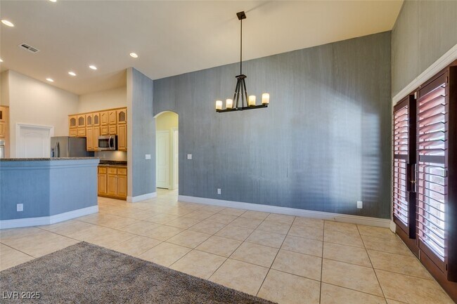 Building Photo - 2255 Double Tree Ave