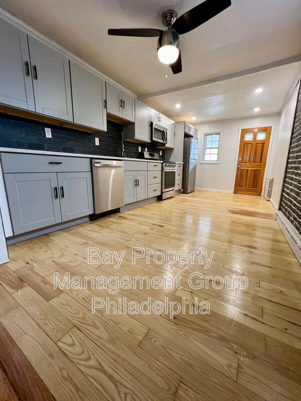 Building Photo - 2755 Plum St
