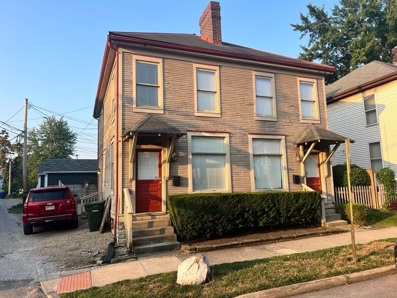 Building Photo - 143 E 4th Ave