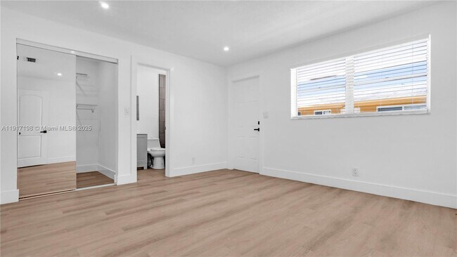 Building Photo - 32 SW 9th St