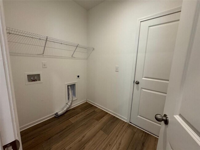 Building Photo - 204 Peregrine Point