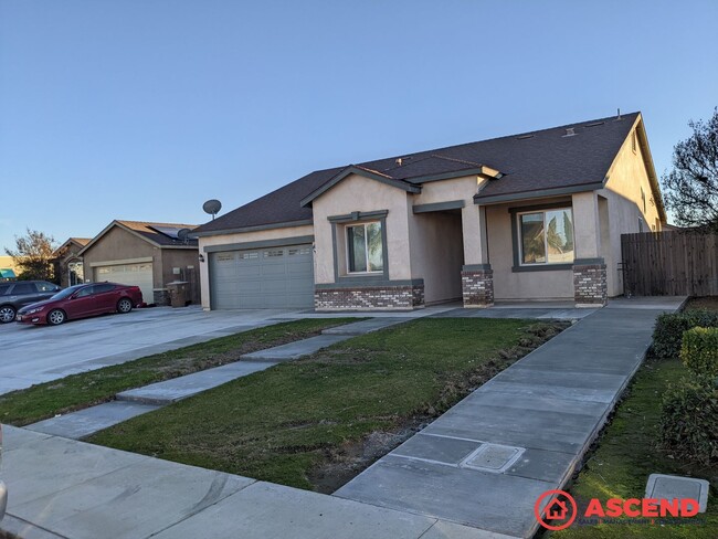 Building Photo - 4 BEDROOM 2 BATH HOUSE IN SOUTHWEST CUL-DE-SAC