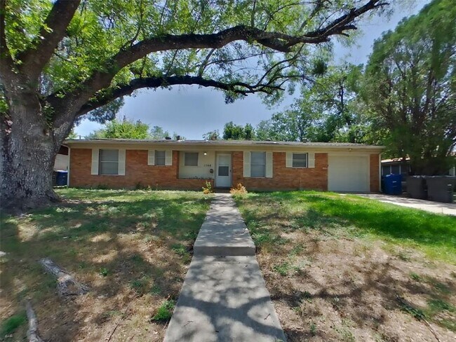Building Photo - 1308 Shady Grove Path