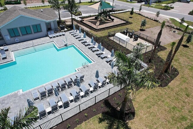 Building Photo - 8535 St Kitts Cir