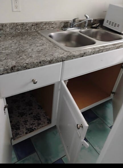 Building Photo - 702 N L St