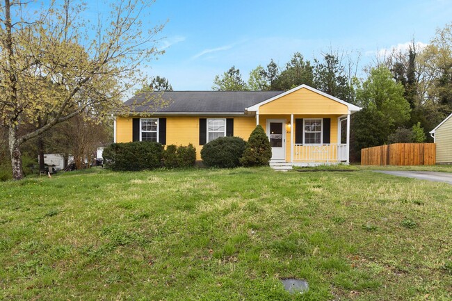 Primary Photo - Beautiful Ranch Style Single Family Home w...