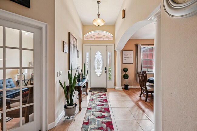 Building Photo - 3044 SW Savona Blvd