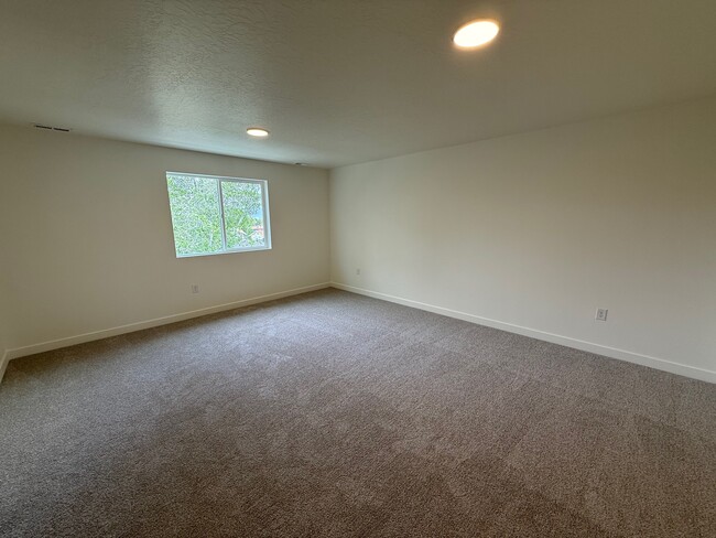 Building Photo - 3550 W Franco Ct