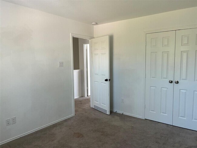 Building Photo - 6133 Dunsmore Cyn Ln