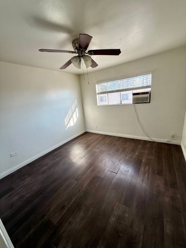 Building Photo - 1305 Garfield Ave