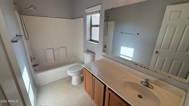 Building Photo - 14719 W Poinsettia Dr