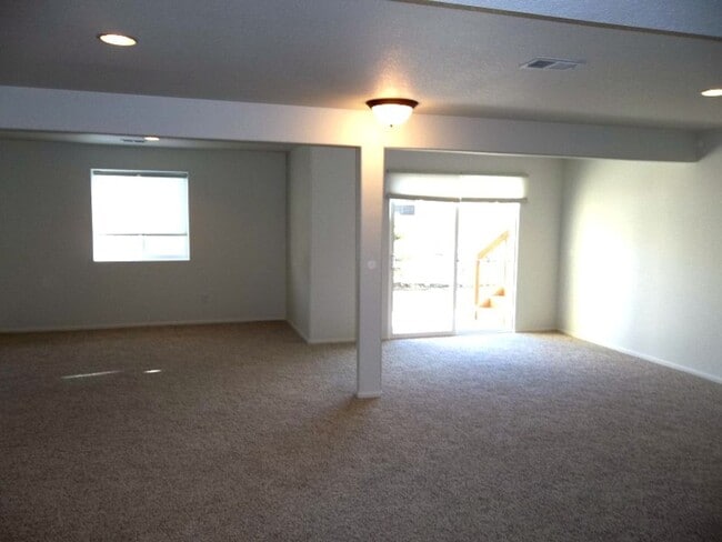 Building Photo - Spacious 4 Bedroom Home with Walk-Out Basement