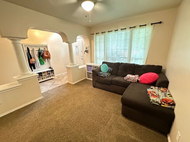 Building Photo - 4-Bedroom House for Rent in Killeen
