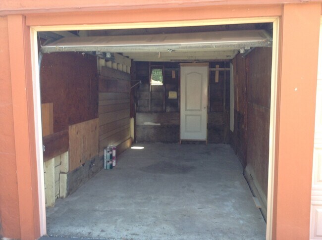 Building Photo - 4857-59 35th St