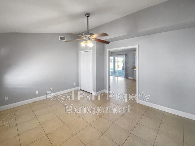 Building Photo - 1021 NW 43rd Ave
