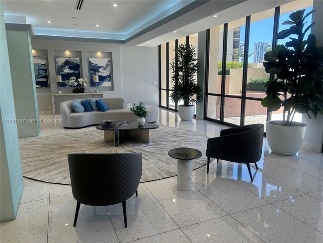 Building Photo - 20301 W Country Club Dr