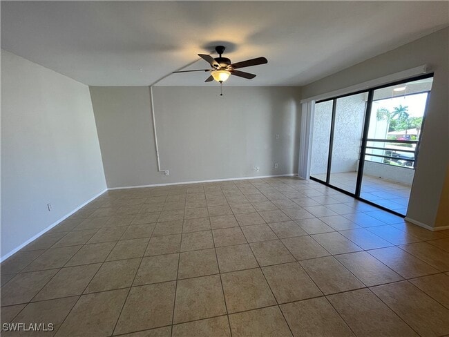 Building Photo - 3615 Boca Ciega Dr