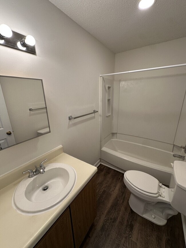 Building Photo - 3521-102 Ivy Commons Drive