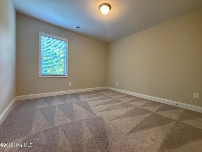 Building Photo - 208 Penster Ct